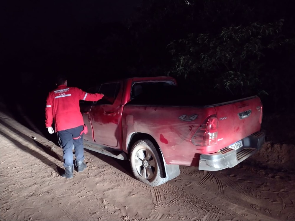 Acidente Envolvendo Uma Hilux Deixa Motorista Ferido Na Zona Rural De