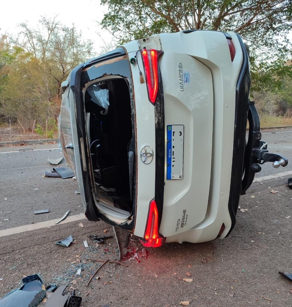 Carro Capota Na PI-477 Entre Pedro II E Piripiri, Deixando Motorista Ferido